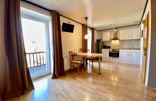 Weine Hotel | Discover Almehof Thöne: Pet-Friendly Haven with Dining