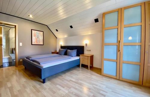 Weine Hotel | Discover Almehof Thöne: Pet-Friendly Haven with Dining