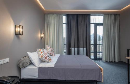 Bolnisi Hotel | Discover Almendinger Bolnisi: 4-Star Family-Friendly Retreat