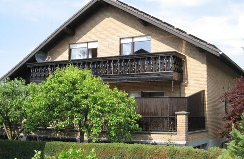 Brilon Apartment | Almer Apartment: Family-Friendly Retreat with Breakfast