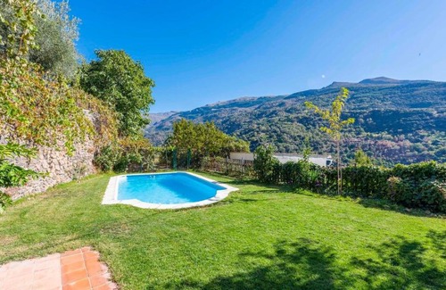 Guejar Sierra House | Discover Almez De Lúa Güéjar Sierra: Family-Friendly Retreat