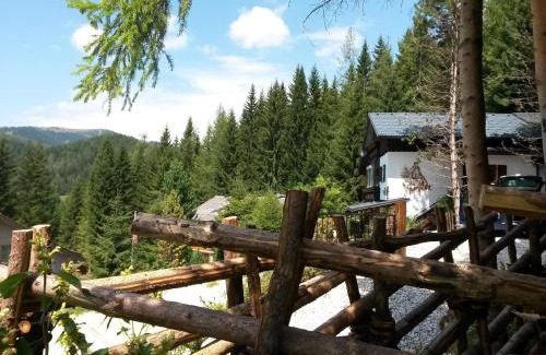 Bad Sankt Leonhard im Lavanttal House | Relax at AlmFerienhaus Gaisegg, Pet & Child Friendly Retreat