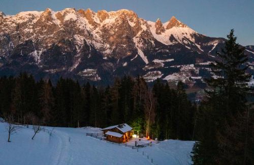 Werfen House | Discover Almfrieden: Guest Rated 9.7 with Hot Tub Bliss