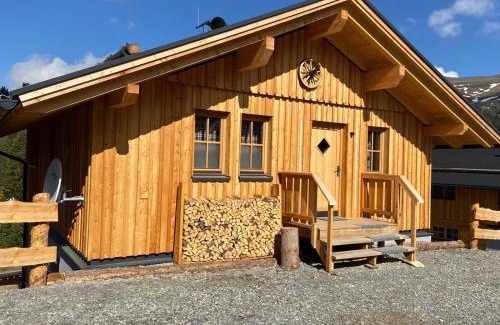 Lachtal Ski Chalet | Almhütte: Highly Rated Family Retreat in Nature's Embrace