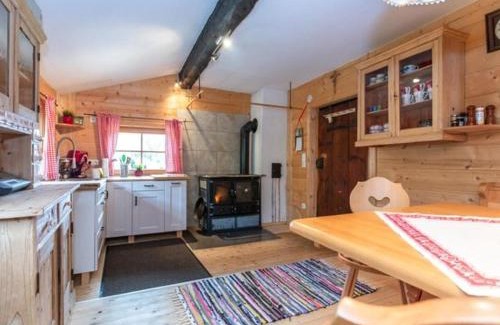 Lofer Ski Chalet | Top-Rated Almhütte Bairau Kaser: Pet & Child-Friendly Stay