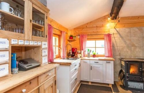 Lofer Ski Chalet | Top-Rated Almhütte Bairau Kaser: Pet & Child-Friendly Stay