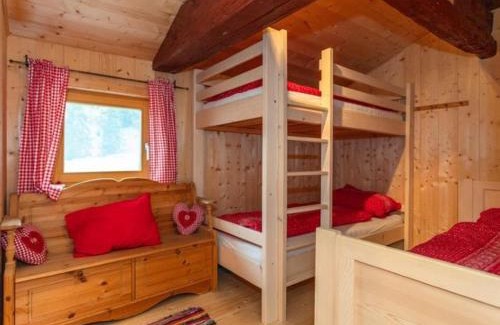 Lofer Ski Chalet | Top-Rated Almhütte Bairau Kaser: Pet & Child-Friendly Stay