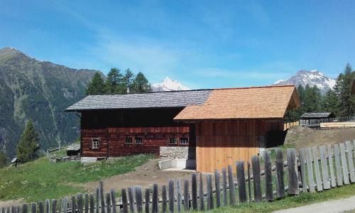 Heiligenblut Ski Chalet | Guest Rated 9.8: Almhütte Gorgasser - Pet & Child Friendly