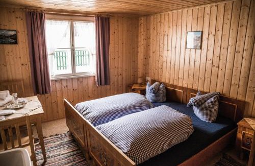 Stueben House | Cozy Retreat at Almhütte & Skihütte Kohlerhaus with Ocean View