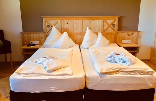 Balderschwang Hotel | Exceptional Almhof Lässer: Pool, Spa & Family-Friendly Stay