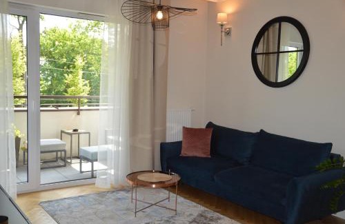 Torun Apartment | Guest Rated: Almi Apartment at Villa Moderno with Parking
