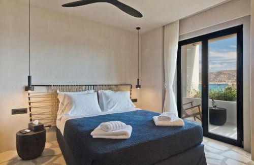 Amoopi Hotel | Relaxing Oceanfront Getaway at Almi Luxury Rooms