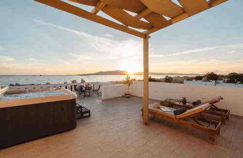 Plaka Apartment | Oceanfront Suites at Nikos & Maria Apts - Rated 8.9/10