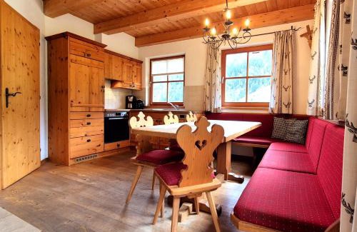 Huettschlag House | Ideal Family Retreat at Almliesl HUET-484: Pet Friendly