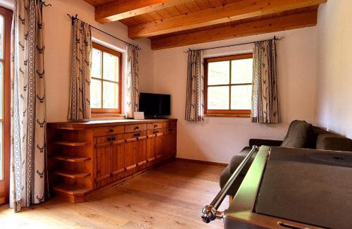 Huettschlag House | Ideal Family Retreat at Almliesl HUET-484: Pet Friendly