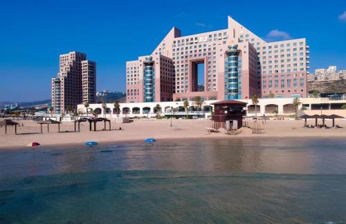 Haifa Apartment | Beachfront Bliss at Almog Beach Apartment Hotel