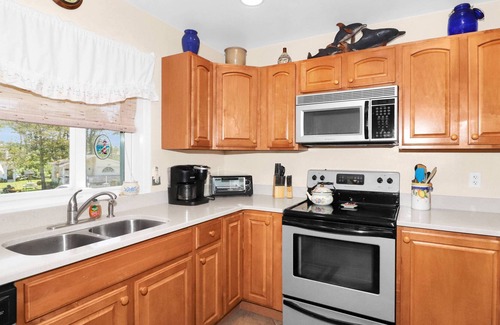 Chincoteague House | Almost Bayside, water view and pet friendly!