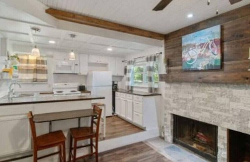 Tool House | Idyllic Almost Waterfront Lake Escape with Spa & Hot Tub