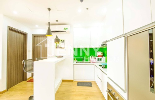 District 7 Apartment | Experience AlmXep's 1 Bedroom Apartment with Pool Access