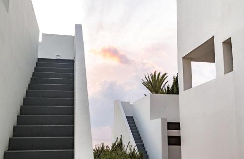 Paphos Hotel | Discover Almyra: 5-Star Oceanfront Retreat with Spa