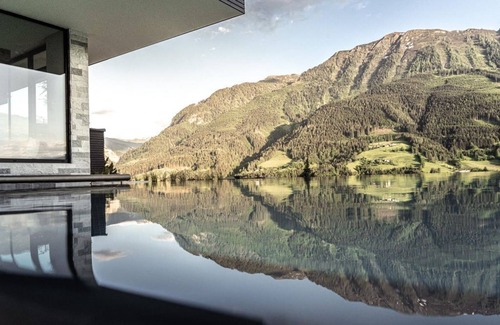 Sankt Veit im Pongau House | Almzimmer Standard at Verwöhnhotel Sonnhof: Family-Friendly Retreat