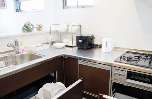 Sendagi House | Perfect Stay at Alo BnB 5 in Central Tokyo - Top-Rated!