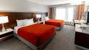 Anaheim Resort Hotel | Pet-Friendly ALO Hotel by Ayres with Pool and Hot Tub