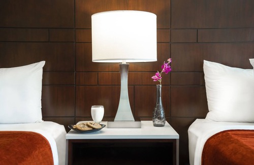 Anaheim Resort Hotel | Top-Rated ALO Hotel by Ayres: Pool, Spa & Family-Friendly