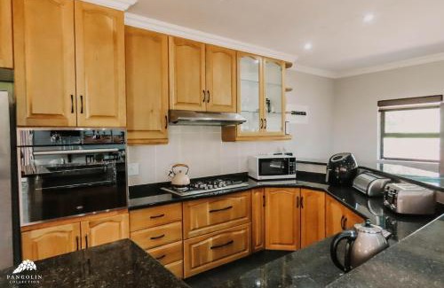 Cathkin Park Apartment | Family-Friendly Aloe Corner in Scenic Cathkin Estates