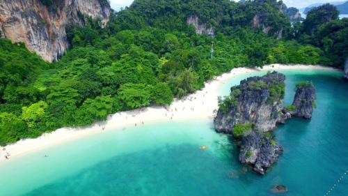 Krabi Villa | Eco-Friendly ALOE Boutique Villa with Oceanfront Views