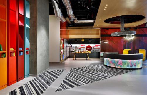 Bur Dubai Hotel | Modern Oasis at Aloft Al Mina, Dubai Jumeirah