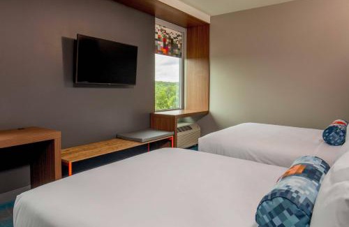 Alpharetta Hotel | Pet-Friendly Escape at Aloft Alpharetta with Pool Access