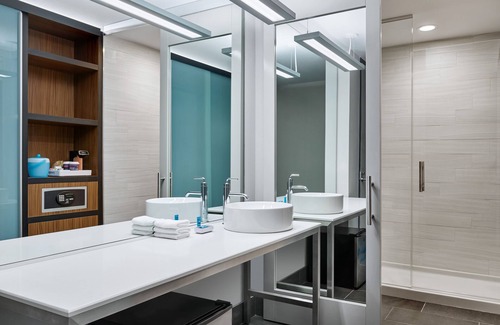 McNeil Hotel | Discover Aloft Austin Northwest: Family-Friendly Getaway