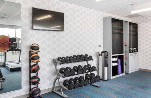 Round Rock Hotel | Pet-Friendly Stay at Aloft Austin Round Rock with Pool Access