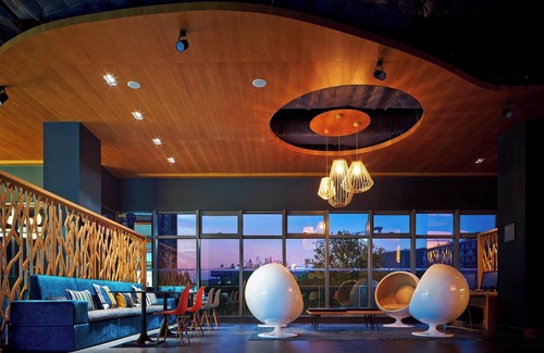 Songshan Lake Hotel | Discover Aloft Dongguan Songshan Lake: Rated 9/10 with Pool