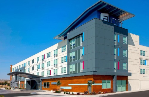 Dublin Hotel | Experience Aloft Dublin-Pleasanton with Pet-Friendly Amenities