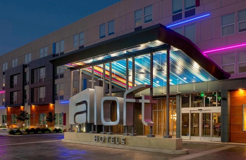 Dublin Hotel | Experience Aloft Dublin-Pleasanton with Pet-Friendly Amenities