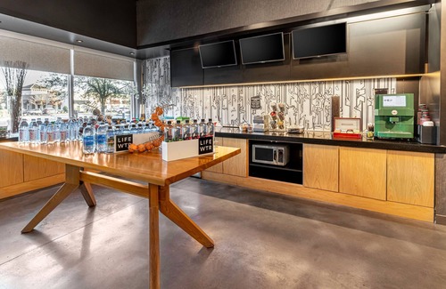Southside Hotel | Discover Aloft Jacksonville Tapestry Park: Top-Rated Amenities