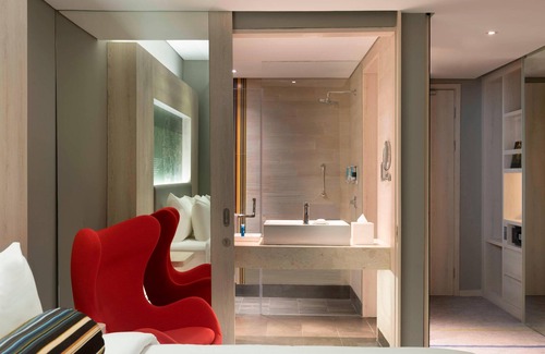 Kebon Sirih Hotel | Trendy Aloft Jakarta Wahid Hasyim: Pool, Spa & More