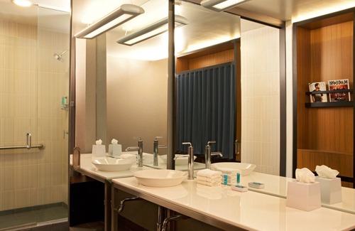 Rancho Cucamonga Hotel | Welcoming Aloft Ontario-Rancho Cucamonga with Pool & Spa