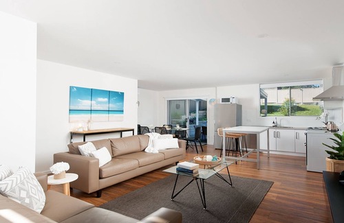 Fingal Bay Villa | Beachfront Aloha Beach House with Ocean View & Pool