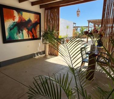 Lobitos Hotel | Exceptional Aloha Lobitos: Oceanfront Escape with Pool