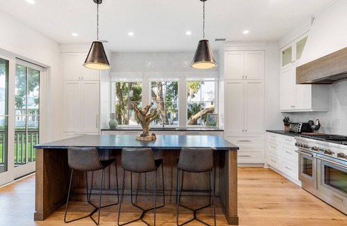 Johns Island House | Discover Aloha Place: Oceanfront Oasis with Pool & Spa
