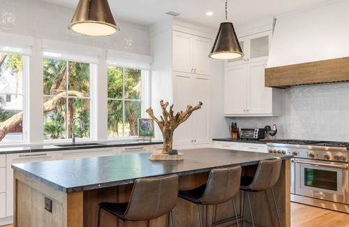 Johns Island House | Discover Aloha Place: Oceanfront Oasis with Pool & Spa