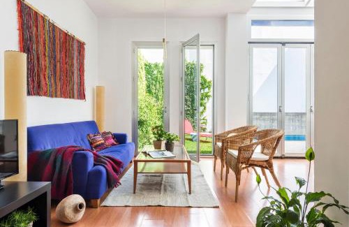 Triana House | Elegant Alohamundi Triana: Oceanfront Getaway with Pool