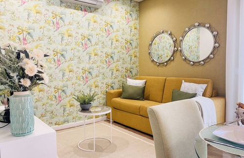 Nazare House | Unforgettable Stay at Alojamento Batata - Peixe Borboleta