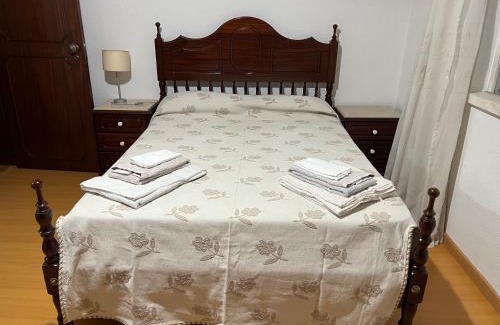 Fernao Ferro House | Guest Rated Alojamento das Laranjeiras with Family Amenities