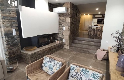 Tabuaco House | Scenic Douro River Views in a Family-Friendly Retreat
