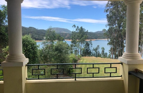 Aguas Belas Apartment | Tranquil Stay by the Lake Near Zêzere with Ocean View