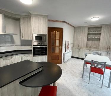 Catasol Apartment | Family-Friendly Alojamiento Apostol 1 with Hot Tub Bliss